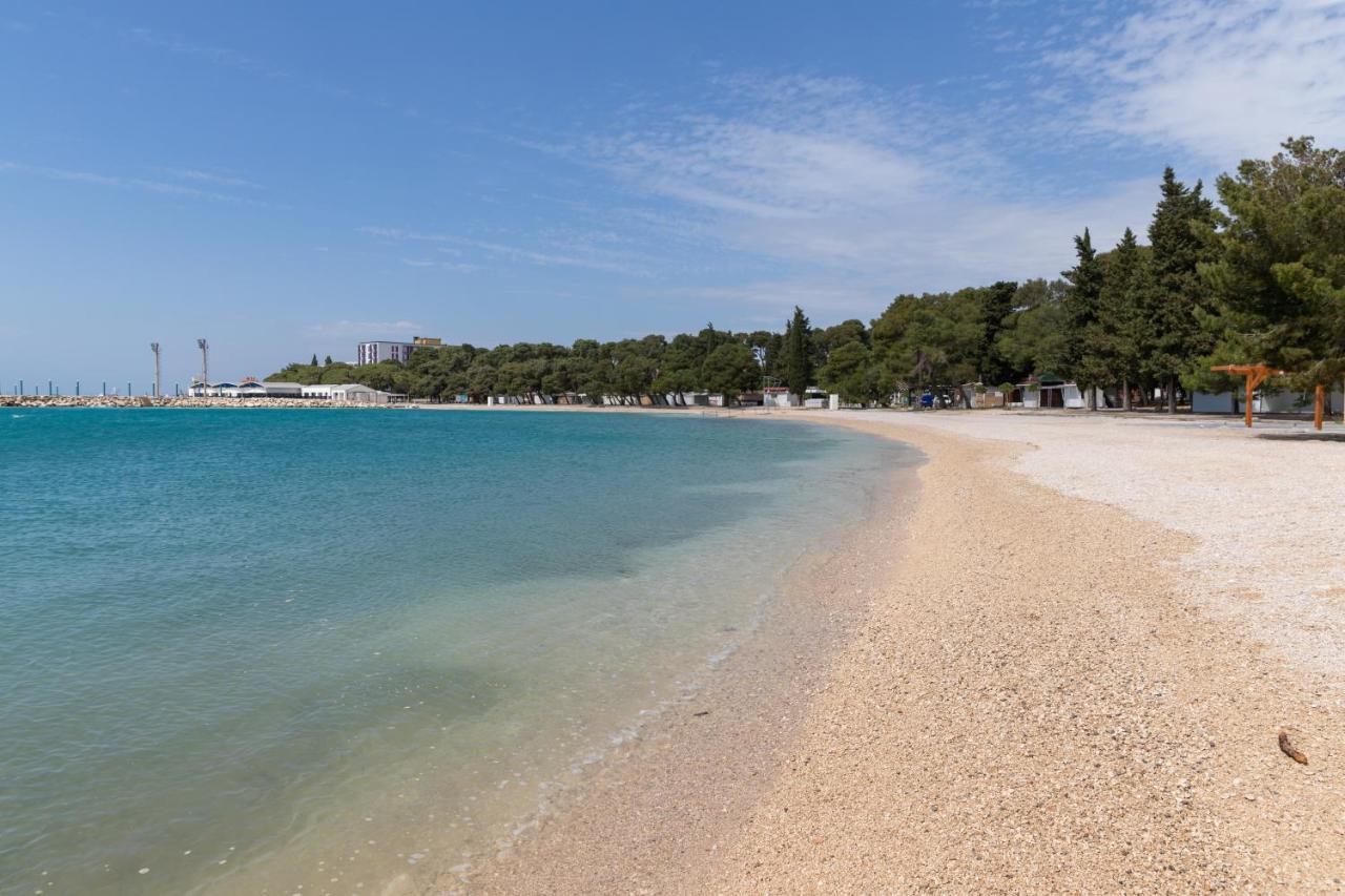 Apartmani Dina Биоград-на-Мору Экстерьер фото