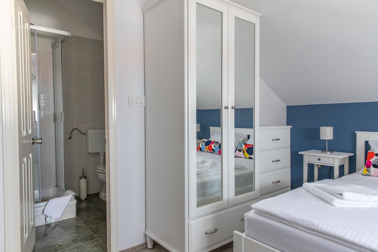 Apartmani Dina Биоград-на-Мору Экстерьер фото